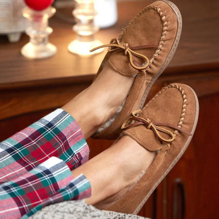 Minnetonka Sheepskin Hardsole Moc - Womens Slippers
