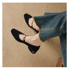 Black / 35