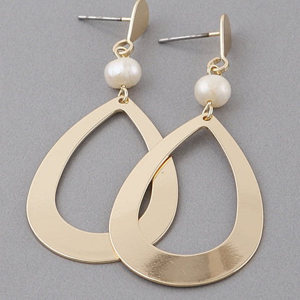 Gold with Pearl Earring