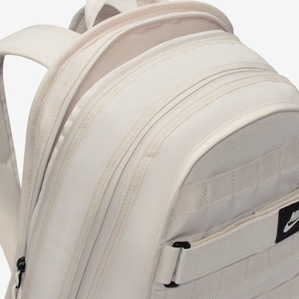 Nike RPM Backpack / Bookbag - White