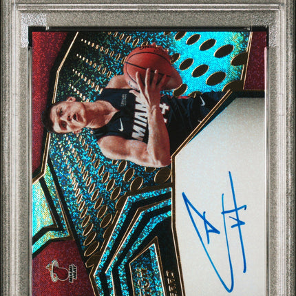 2019 Panini Revolution Rookie Auto #THR Tyler Herro Rookie Autographs PSA 9