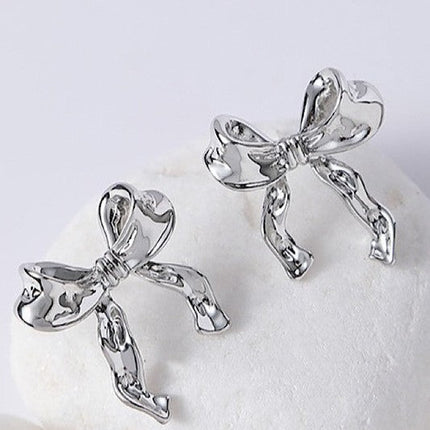 Bow earrings