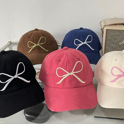 Bow baseball cap