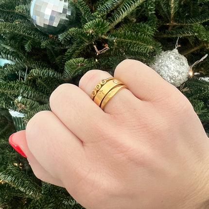 Dainty Vine Ring
