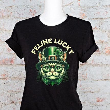 Feline Lucky Graphic Crew Neck Tee