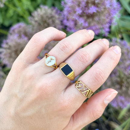 Wildflower Signet Ring