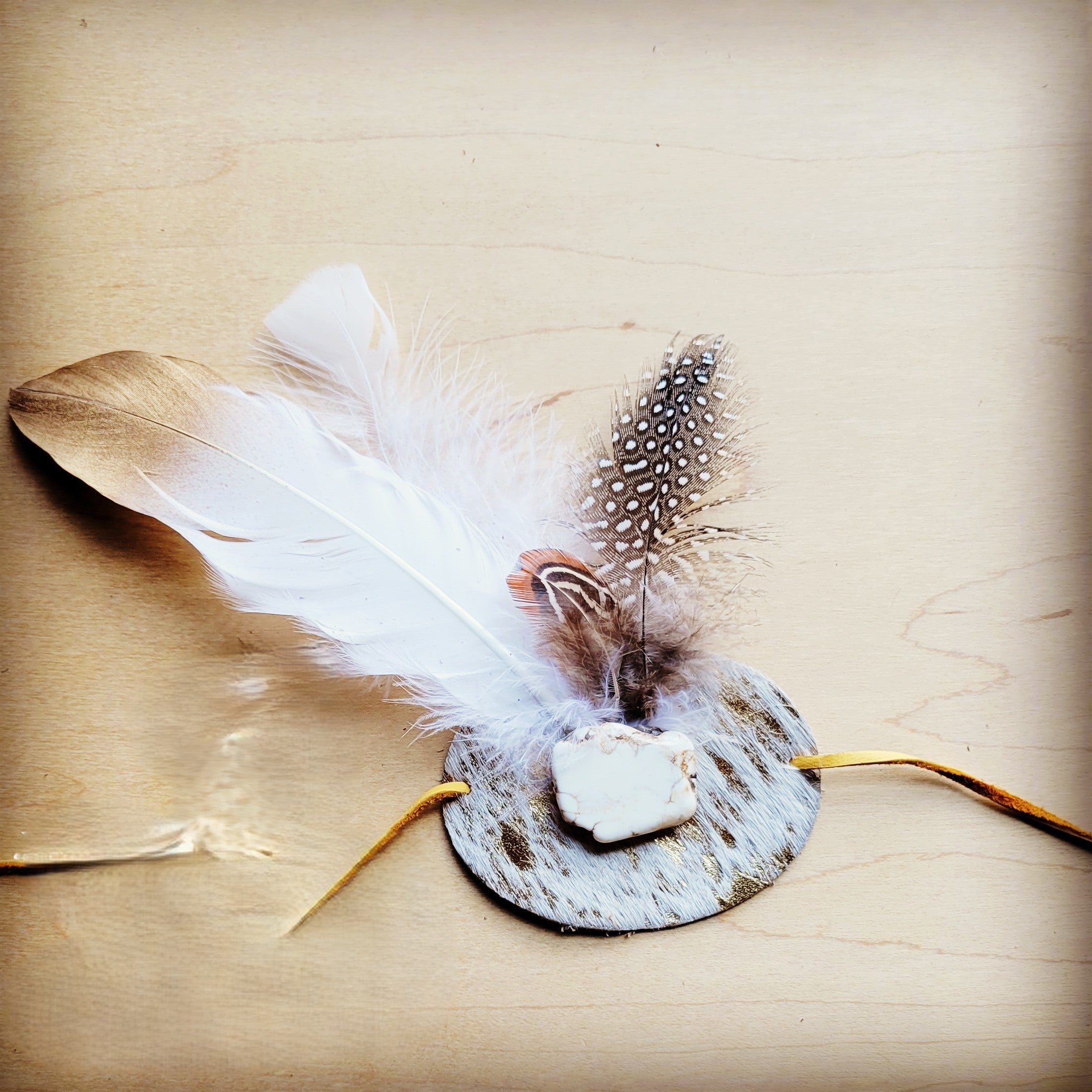 White/Gold Feather w/ White Metallic Hat Band (Band Only) 983L