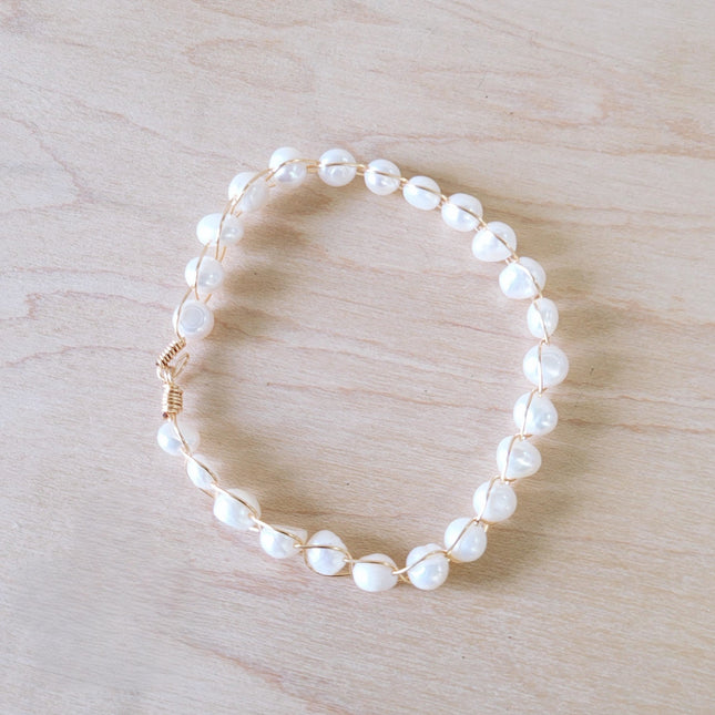 **Genuine Freshwater Pearl Beaded Wire Wrapped Bracelet 800ga