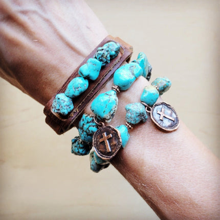 Chunky Blue Turquoise Beaded Bracelet 809o