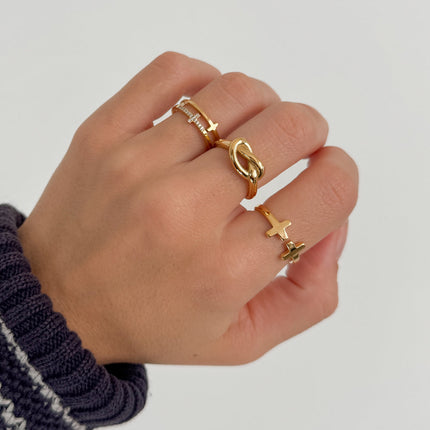 Gold Knot Ring