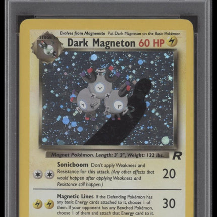 Dark Magneton-Holo 2000 Pokemon Rocket #11 PSA 8