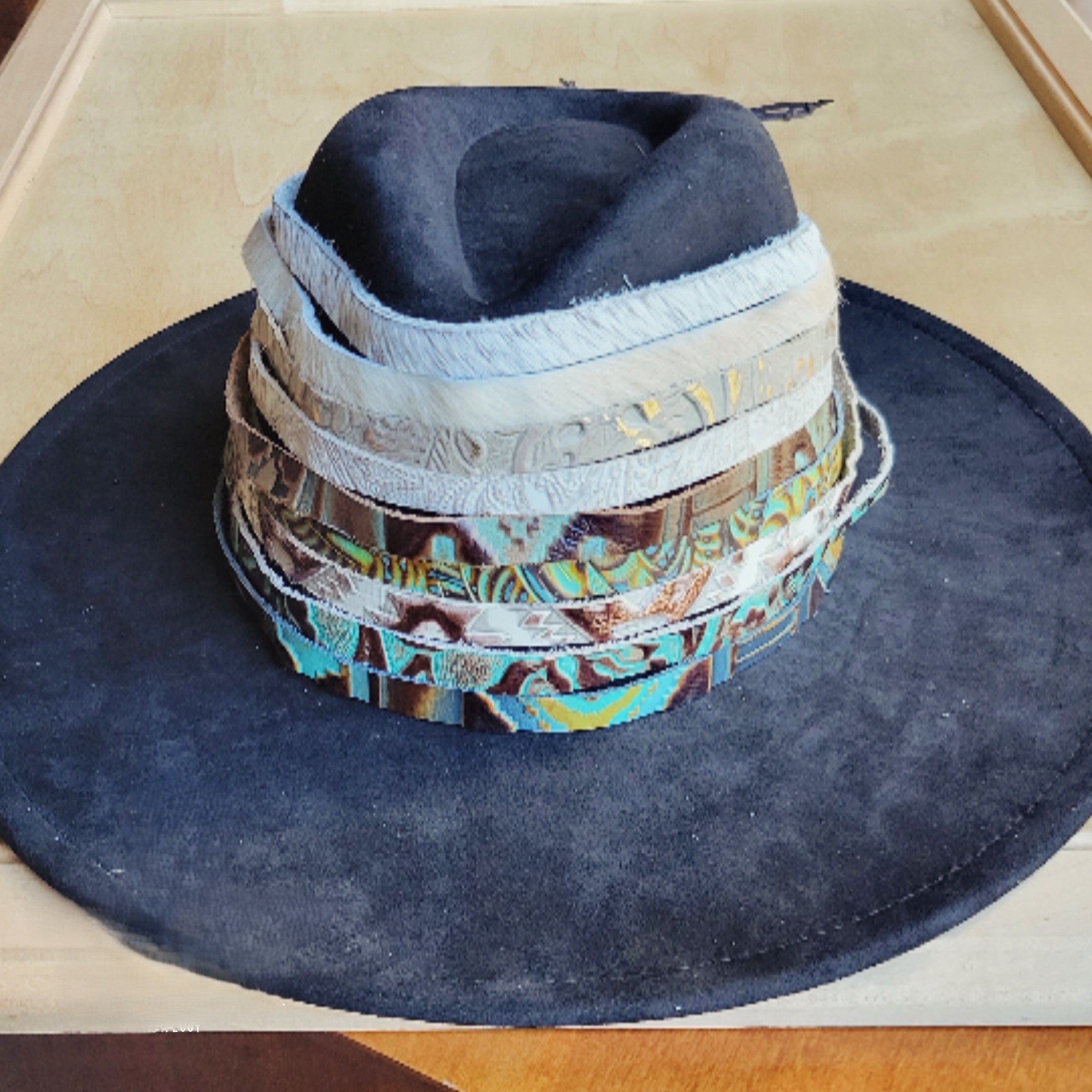 **Tan Steer Embossed Leather Hat Band Only w/ Turquoise 951uu