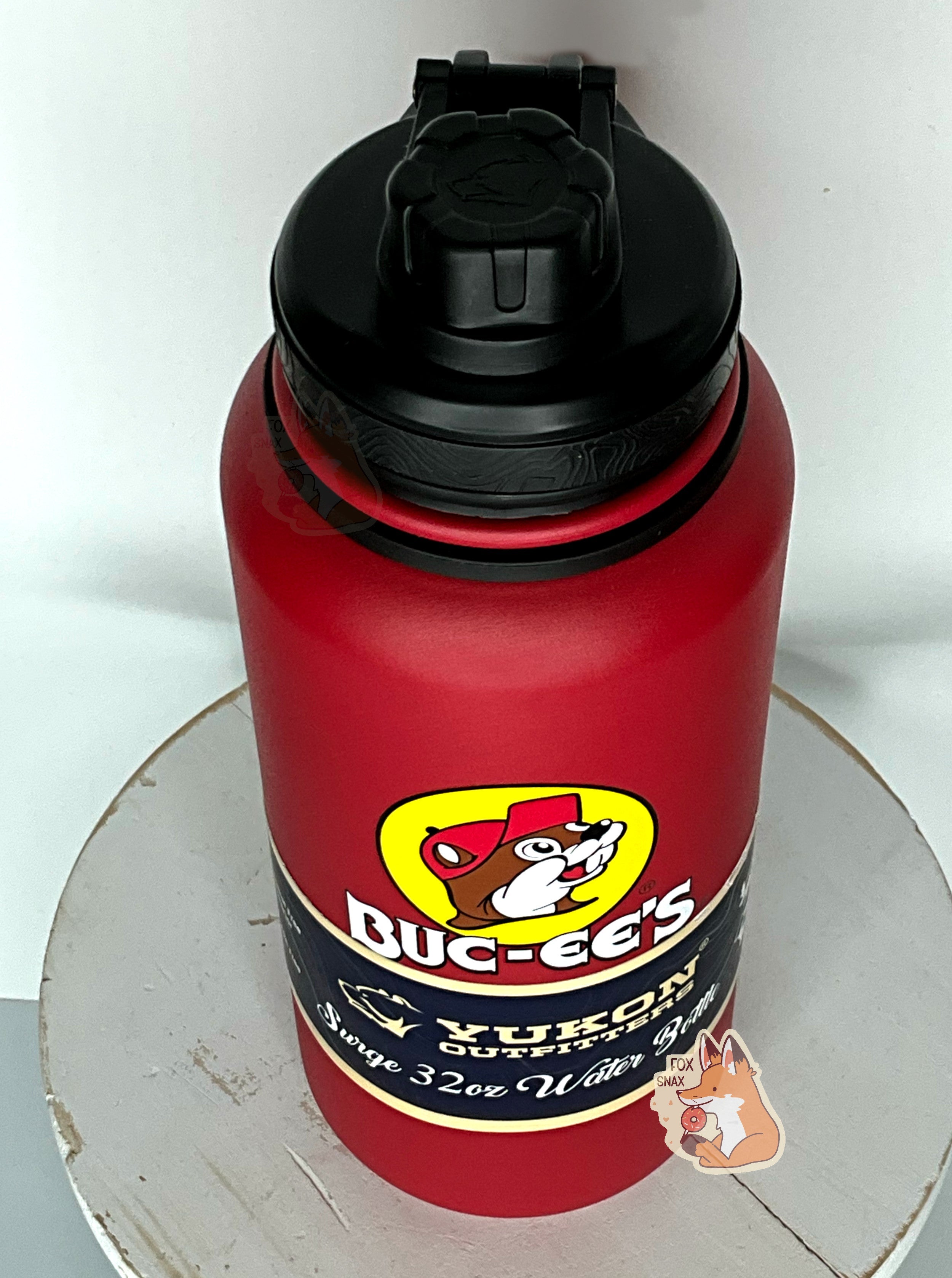 Buc-ee's Yukon Outfitters Red 32oz Water Bottle