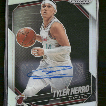 2024-25 Panini Prizm Black Silver Auto Tyler Herro #88