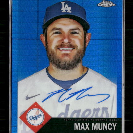 2022 Topps Chrome Autographs Blue Prism Refractor Max Muncy #/99 #CPA-MMU