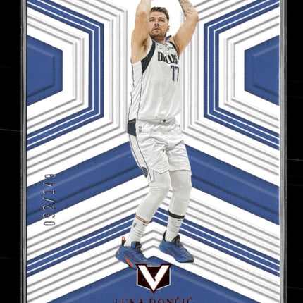 2022-23 Panini Chronicles Red #/149 Luka Doncic #175