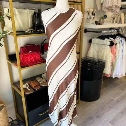 Brown/Ivory Sleeveless Dress