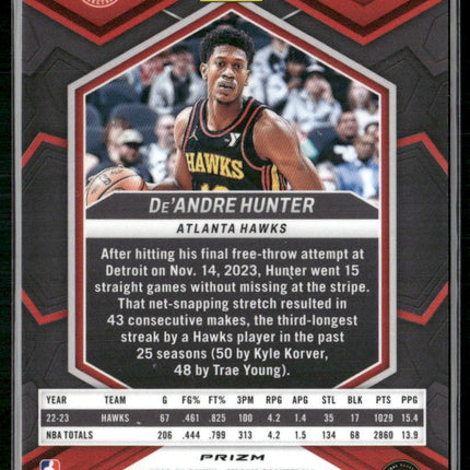 2023-24 Panini Mosaic #16 De'Andre Hunter Green #/75