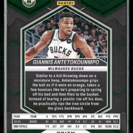 2023-24 Panini Mosaic #77 Giannis Antetokounmpo Blue #/199