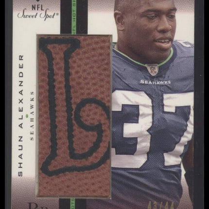 2002 Upper Deck Sweet Spot #HS-SA Shaun Alexander Hot Spots Football #/44