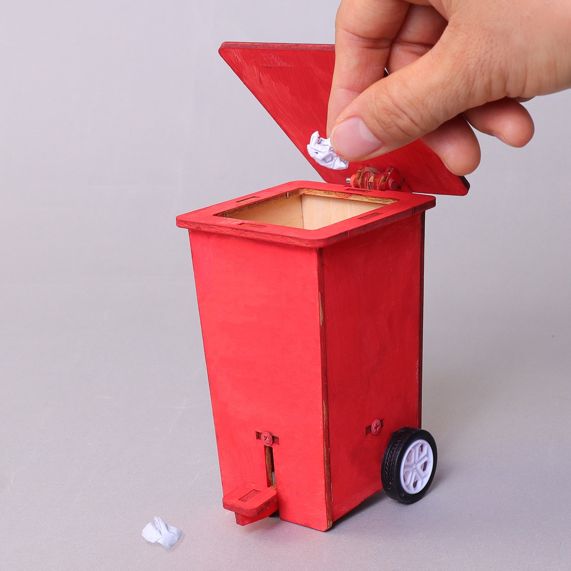 Build & Paint Mini Trash Cans (Set of 2) – Fun Desk Décor & Craft Project