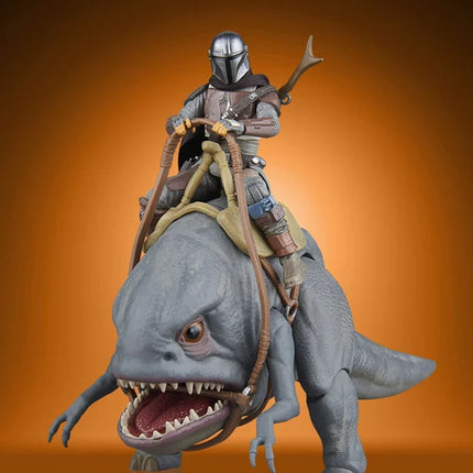 Star Wars: The Vintage Collection The Mandalorian (Arvala-7) & Blurrg Action Figure Set