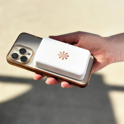 Piggy Back Power Magnetic Cell Phone Battery