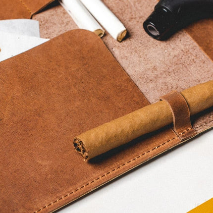 Luxurious Leather Tobacco Smoking Pipe Pouch Bag Organizer Case with Rolling pad.