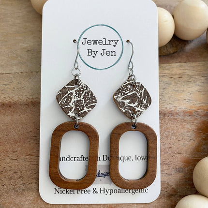 Wood Cutout Rectangle w/Cream & Brown Tooled Diamond
