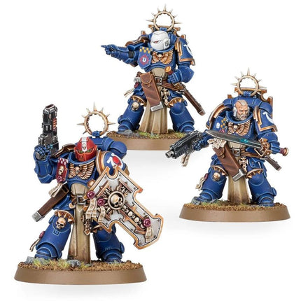 Space Marines: Bladeguard Veteran Squad
