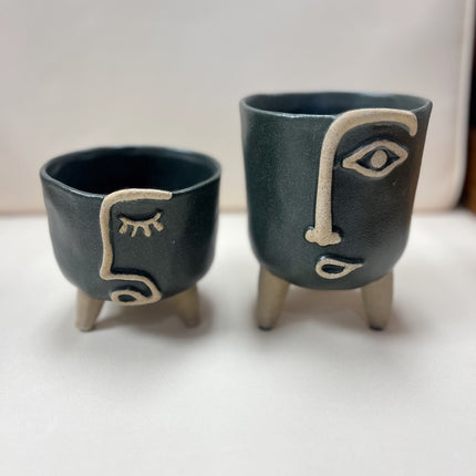2-Piece Abstract Face Planter Set