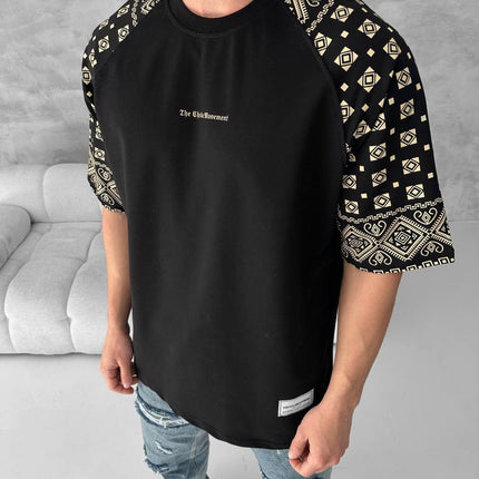 Artistic Graphic Cotton T-Shirt / Figure with Rug Print Tee