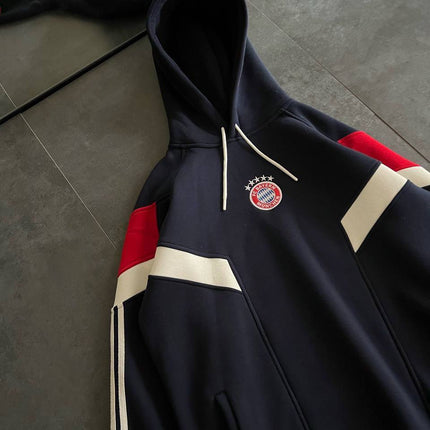Bayern Munich Logo Hooded Oversized Sweatshirt - Stylish and Comfortable
