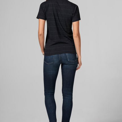 WOMEN'S RELAXED CREW NECK TEE - WAVY STRIPE