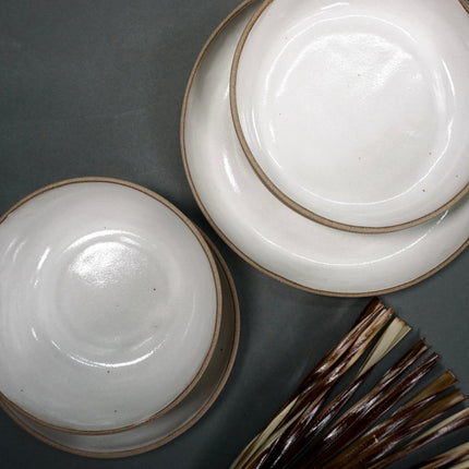 The Dinnerware Set - Gray/White