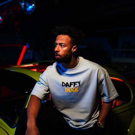 Daffy Duck GROVA T-Shirt - Stylish Cartoon Graphic Tee