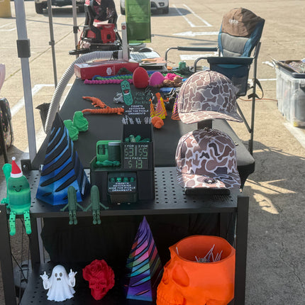 Table top 2 hat display