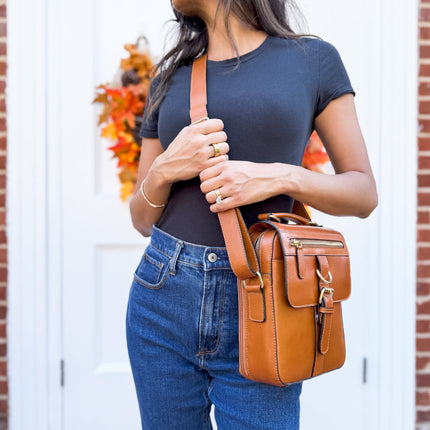 Smith & Wesson Vault Crossbody