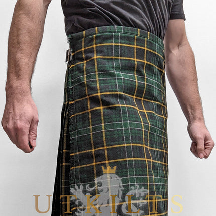 Traditional Kilt – Standard Wool, Irish Black