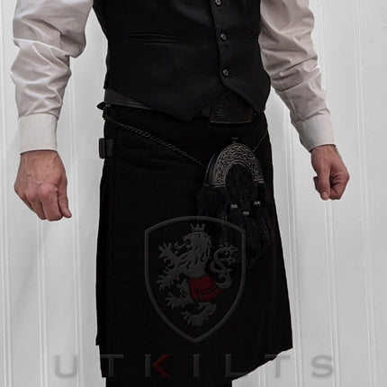 Traditional Kilt - Premium Wool, Solid Black
