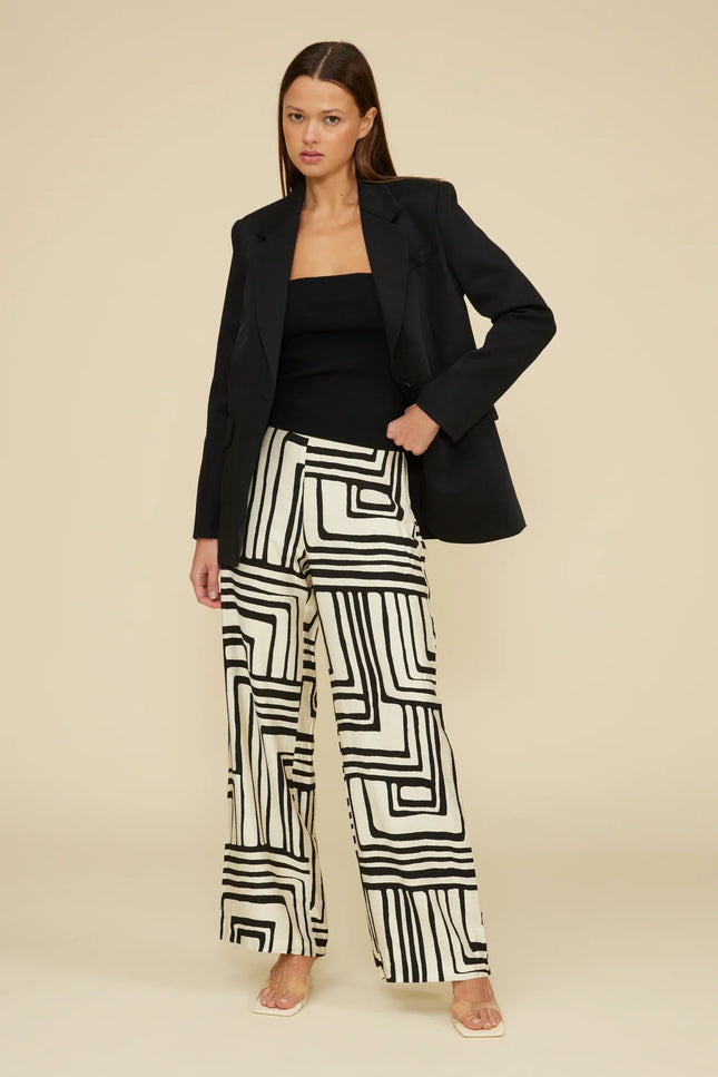 Black Ivory Print Pant