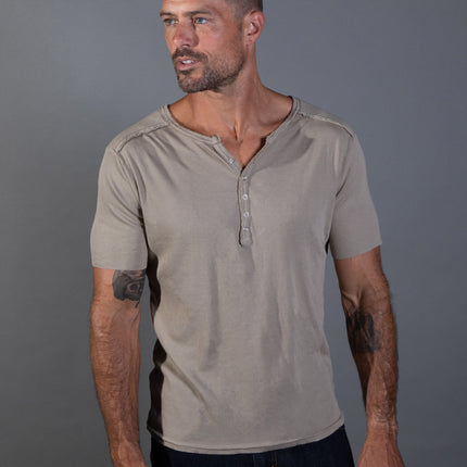Men's Henley Short Sleeve