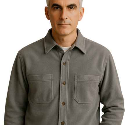 Men's Heathered Fleece Overshirt with Chest Pockets and Tortoise-shell patterned Buttons