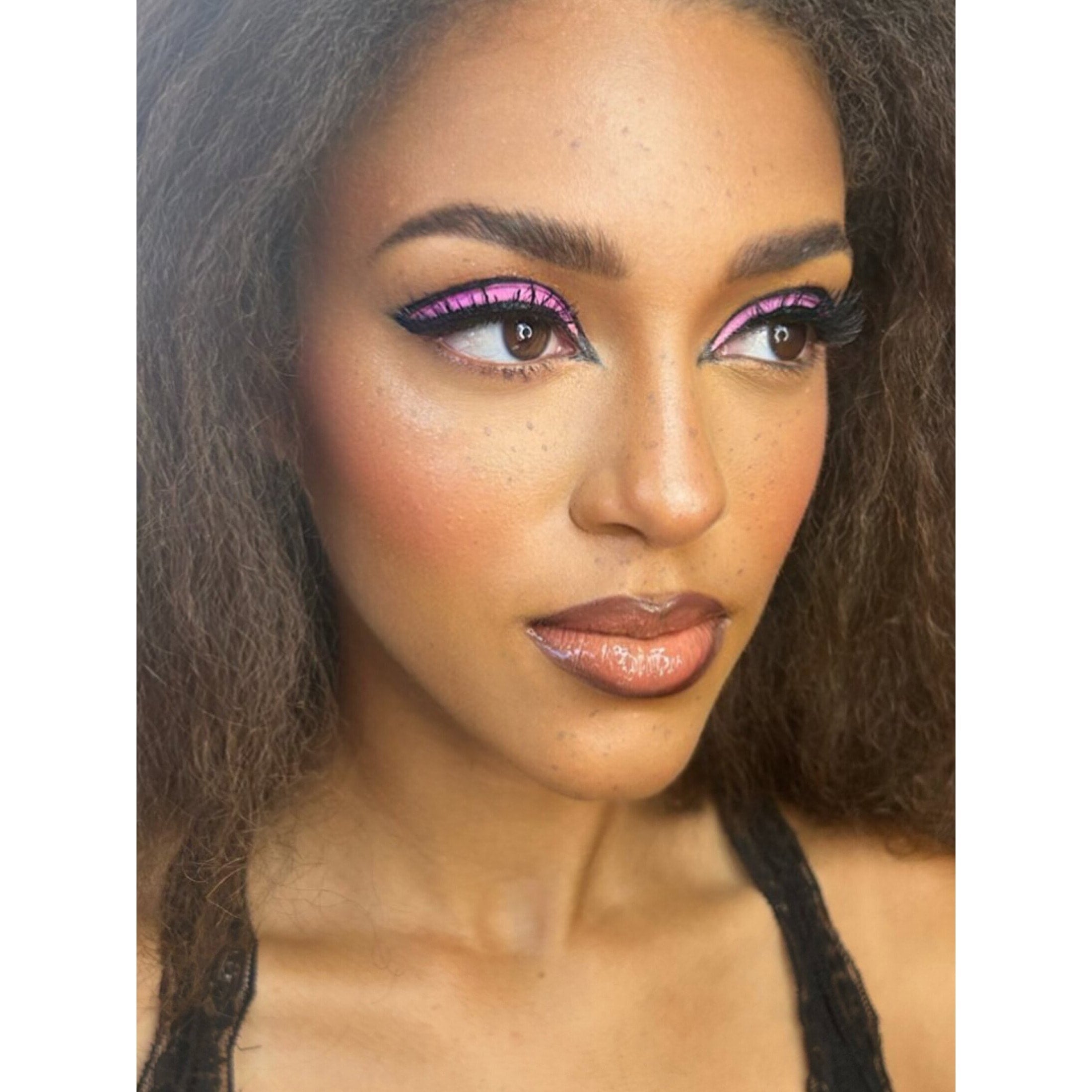 Ashunta Sheriff Beauty Unicorn Blush & Highlighter Palette