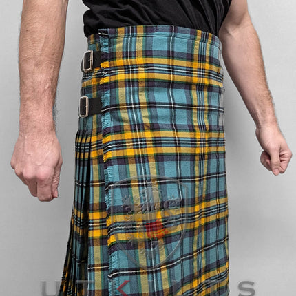 Traditional Kilt - Premium Wool, Continue Tartan