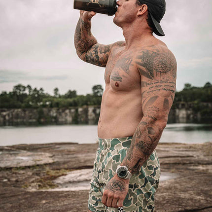 26 oz Shaker Bottle with Fixed Mixer
