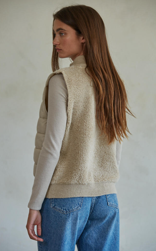 Fleece Back Sightsee Vest