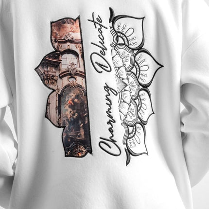 Street Style Oversize Hoodie – Unisex Hoodie with Artistic Baroque Print