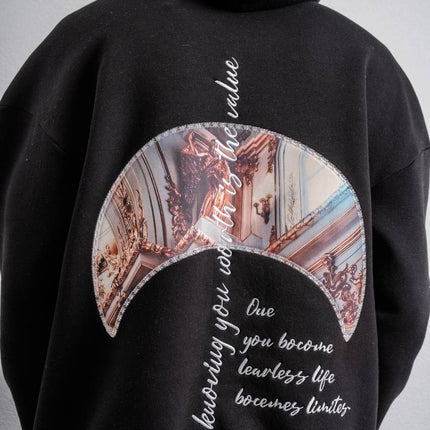 Unisex Oversize Hoodie with Artistic Print – Modern Streetwear Style