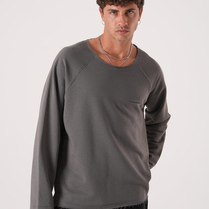 Unisex Oversized Raglan Sweatshirt - Raw Hem Detail